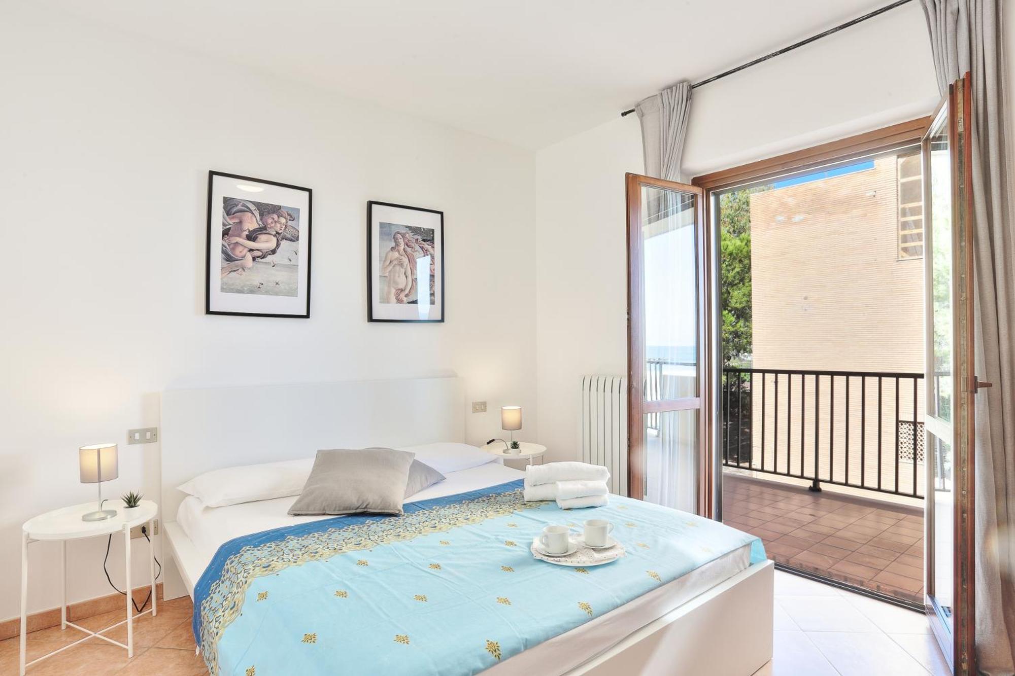 Mazzarosa Residence Roseto Degli Abruzzi Eksteriør billede