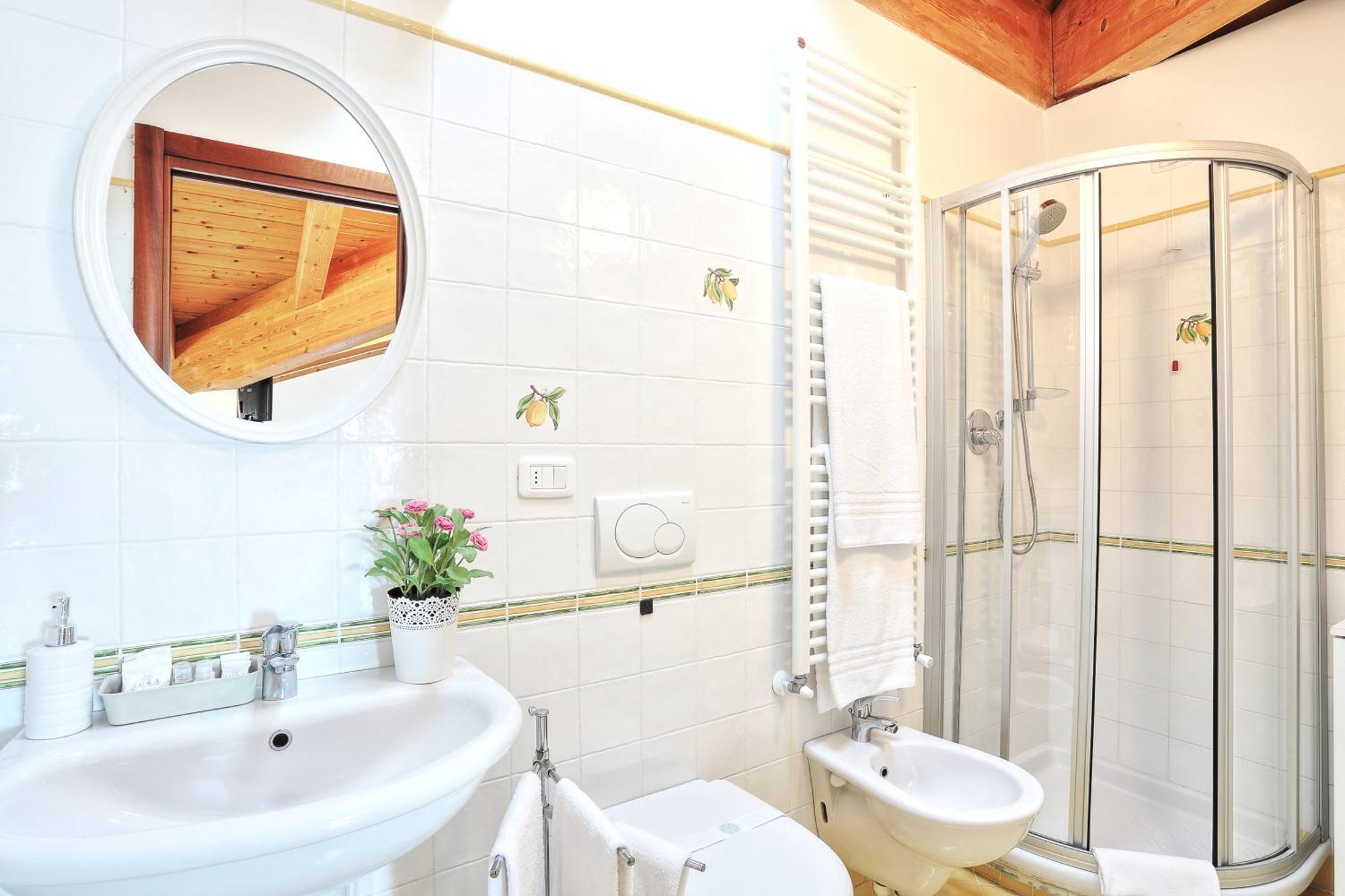 Mazzarosa Residence Roseto Degli Abruzzi Eksteriør billede